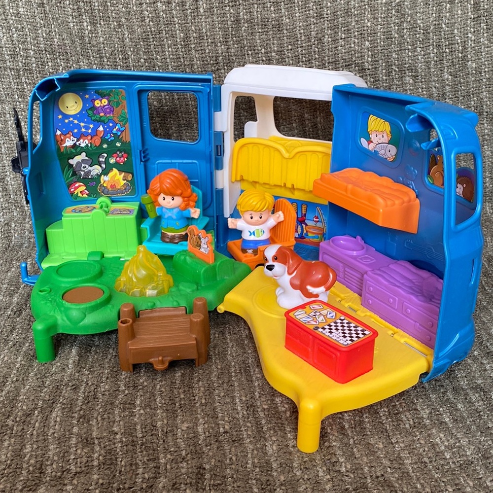 Fisher-Price Little People Songs & Sounds Camper